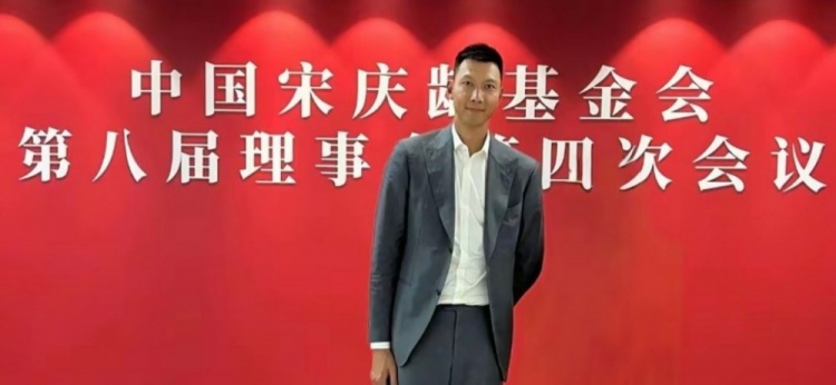 時(shí)隔5個(gè)月首次公開露面！大河報(bào)：易建聯(lián)關(guān)聯(lián)公司成被執(zhí)行人