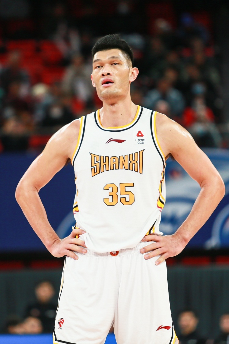 手感不佳！葛昭寶全場8投1中得到2分2籃板2助攻