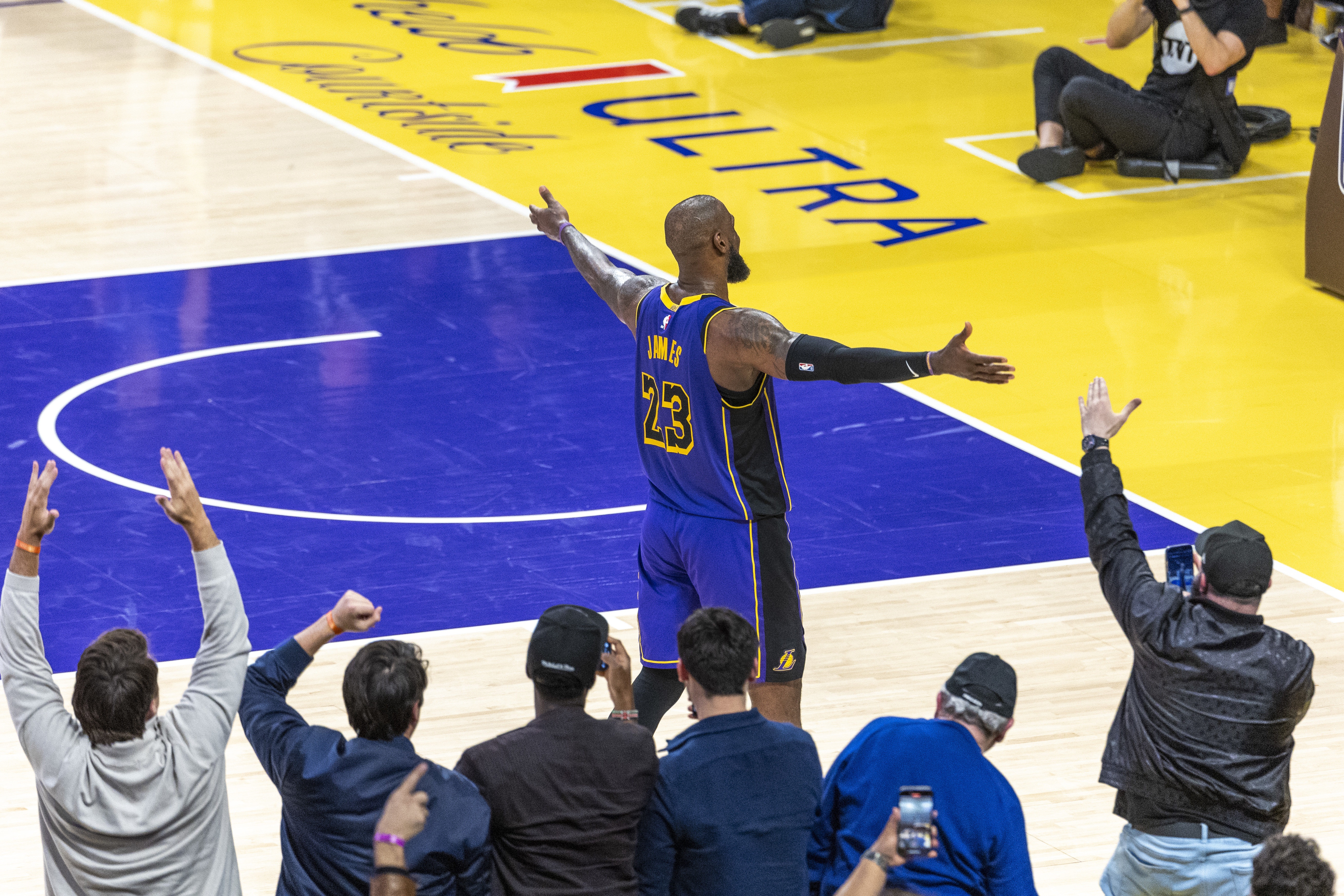 分析NBA目前的輿論環(huán)境：詹姆斯之后 聯(lián)盟門面成了一個燙手山芋？
